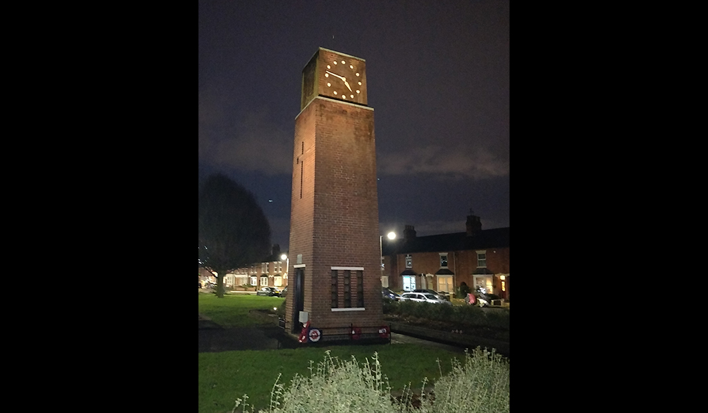 spotlight scheme to illuminate a war memorial